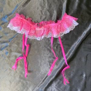 NWT Victoria’s Secret Pink Garter Belt